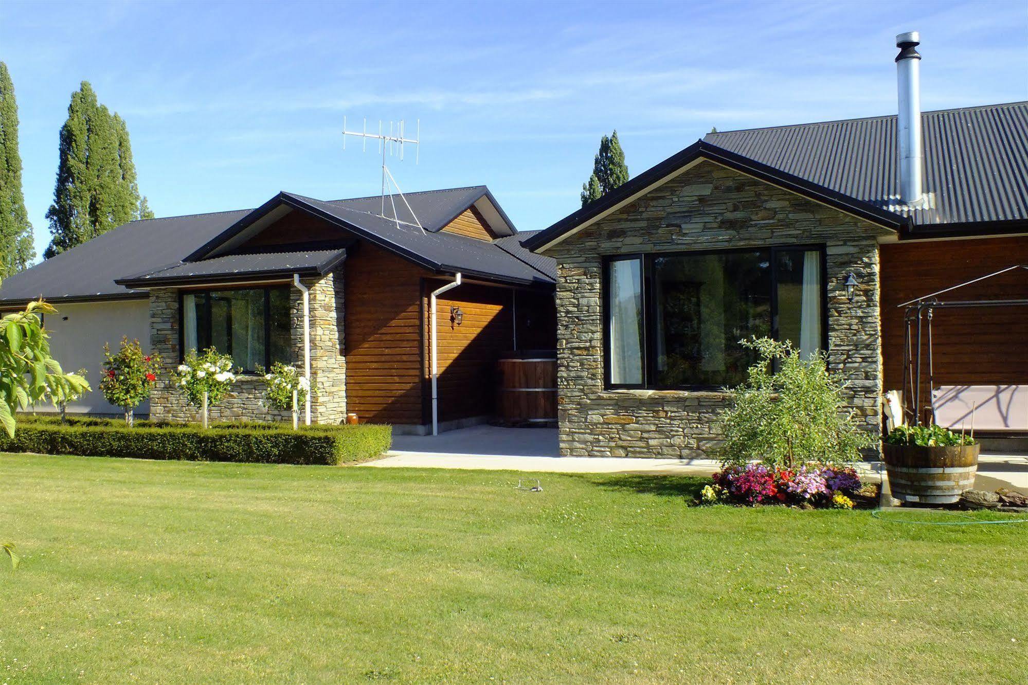 Wanaka Alpine Lodge Εξωτερικό φωτογραφία