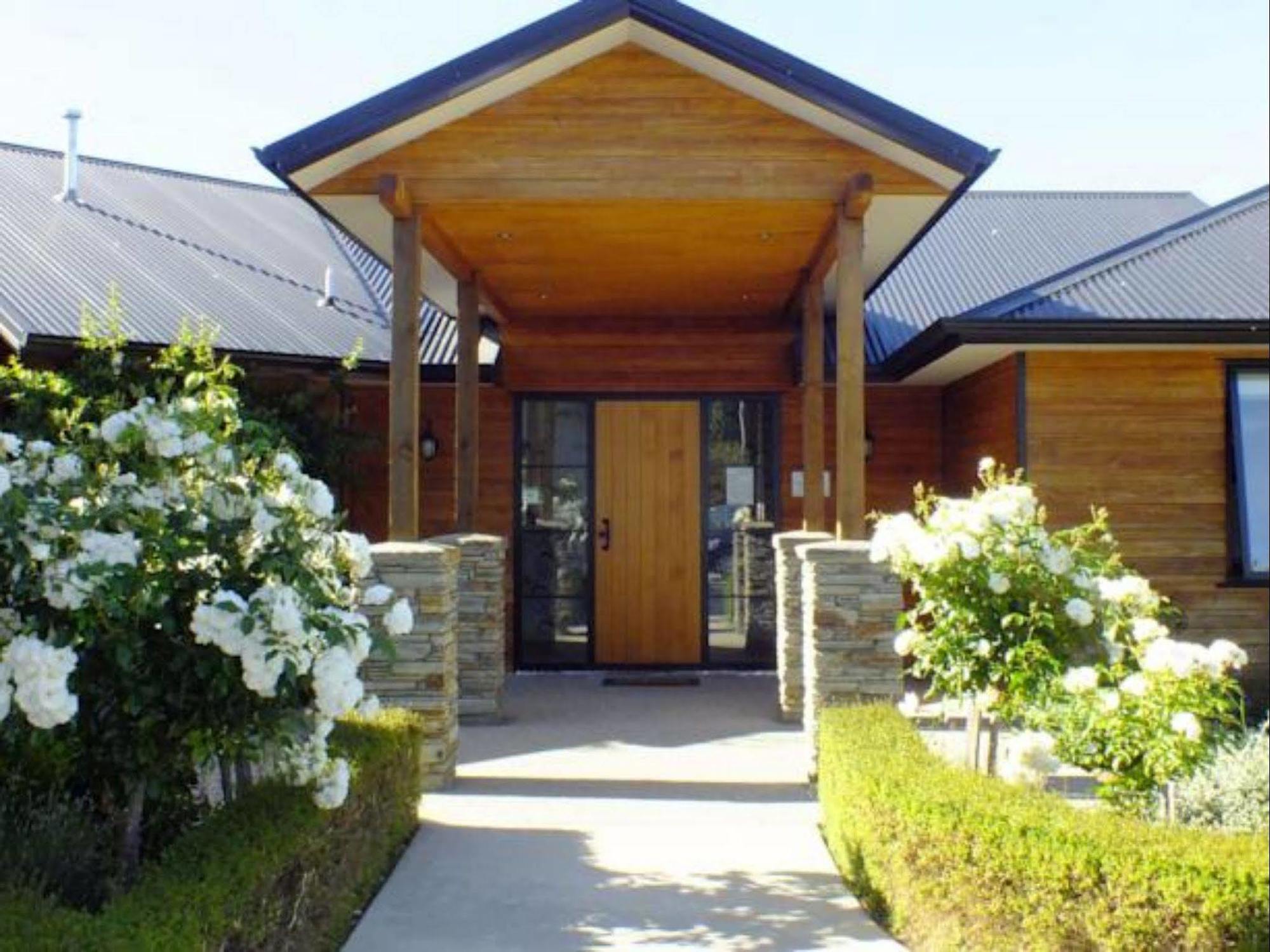 Wanaka Alpine Lodge Εξωτερικό φωτογραφία